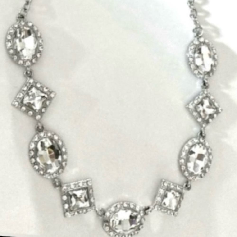 NWT Paparazzi Geometric Rhinestone Necklace - Picture 2 of 10